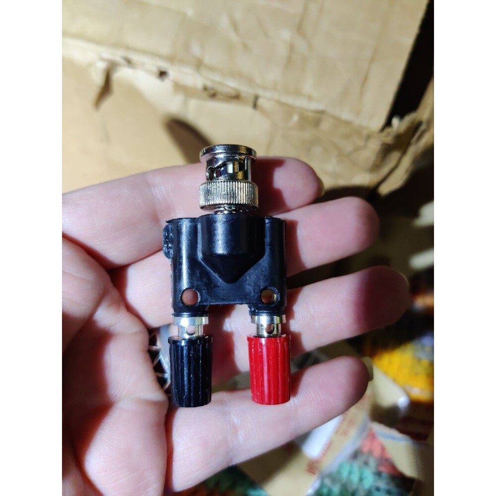BNC Male Plug to 2X 4mm Dual Banana Fema